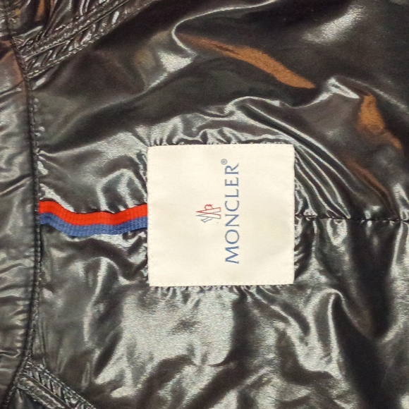 Authentic Moncler Shiny Trench Coat with Logo Sleeve size 1 UPDATED - Picture 6 of 17